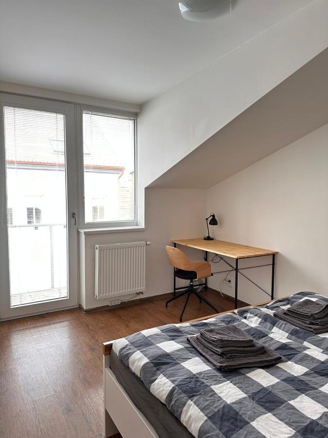 Apartman Ab Kryte Parkovani Zdarma Ceske Budejovice Exterior photo